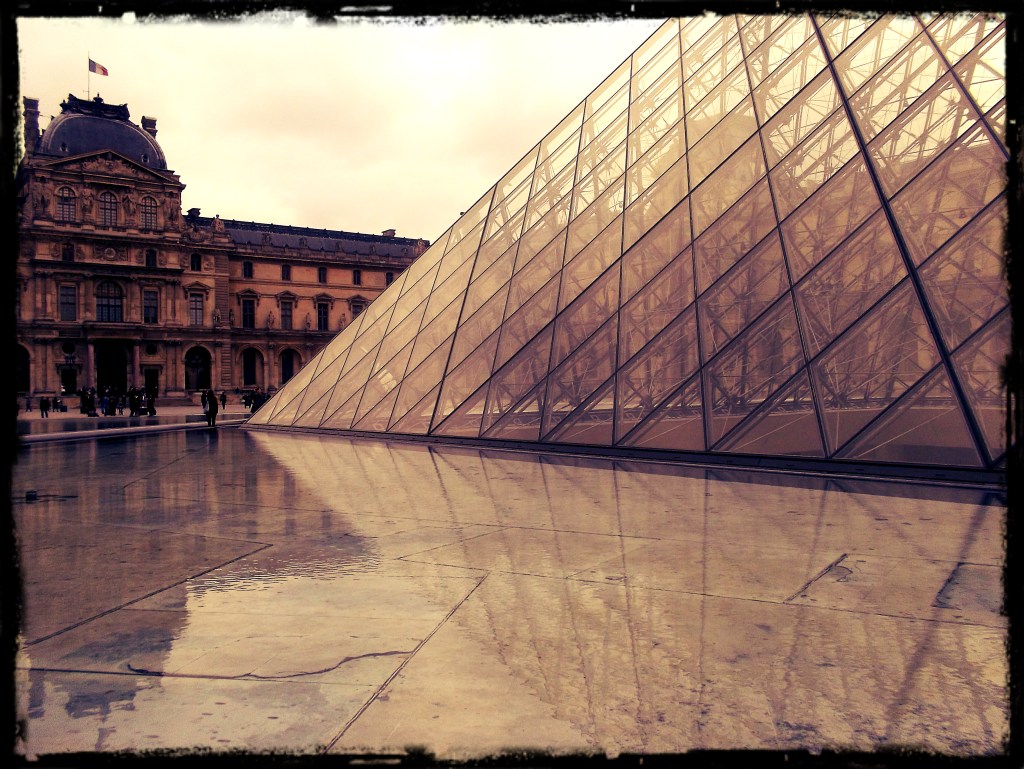 Μέσα στο μουσείο του&nbsp;Λούβρου