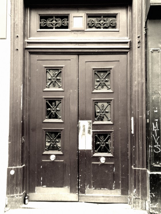 parisian door